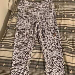 doyoueven black and white polka dot leggings